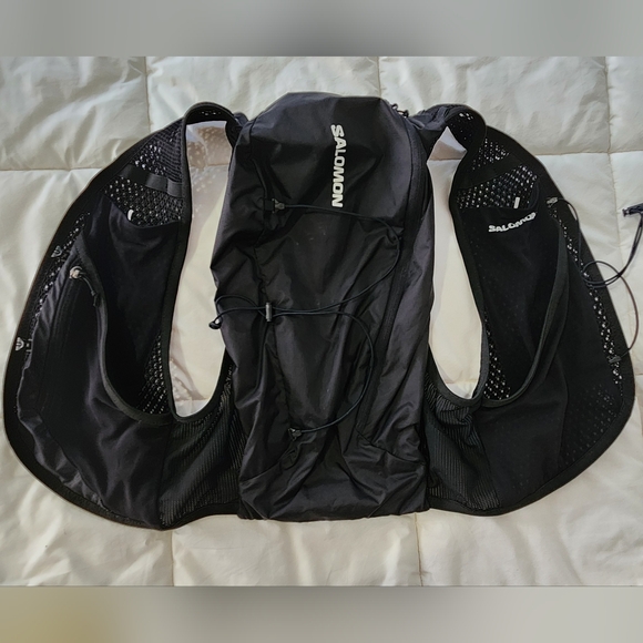 Salomon Active Skin 8 - Size Medium, Unisex - Picture 4 of 5